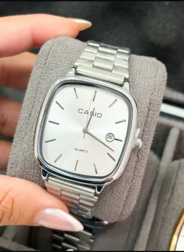 Relógio CASIO ORIGINAL NOVO (Leia)