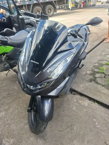 Pcx ,único dono 3.800 km