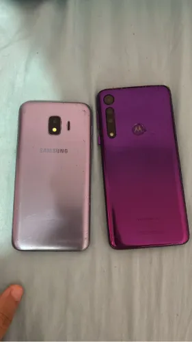Samsung 32GB e motorola 64GB os dois $350