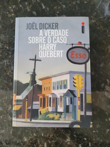 Livro A Verdade sobre o caso Harry Quebert - Joel Dicker