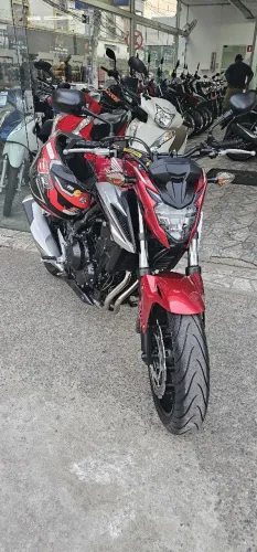 Moto pra quem busca motor potente, conforto e segurança