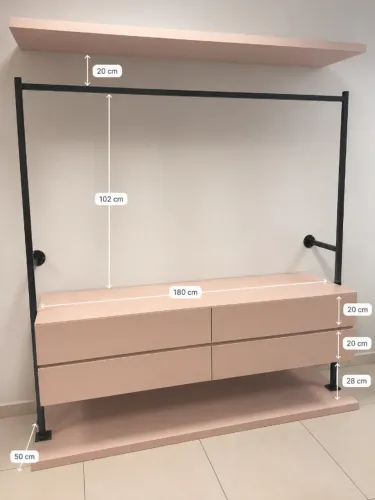 Expositores/Araras no estilo indutrial com gavetas