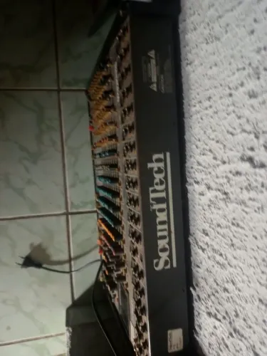 Mesa de som