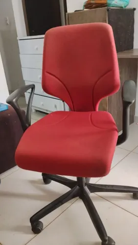 Vendo essa cadeira para jogos