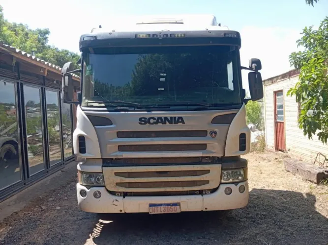 SCANIA P-340 A 4x2 2p (diesel) A 4x2 2p (diesel) 2010/2010 GP MOTORS