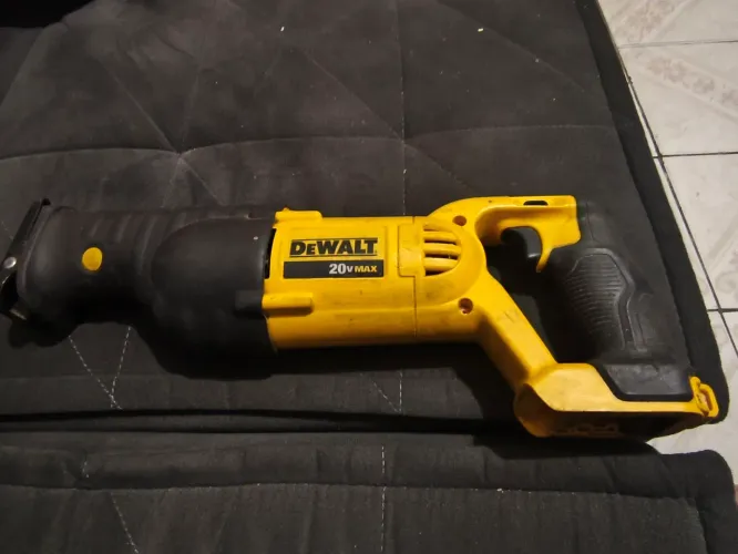 Serra sabre Dewalt