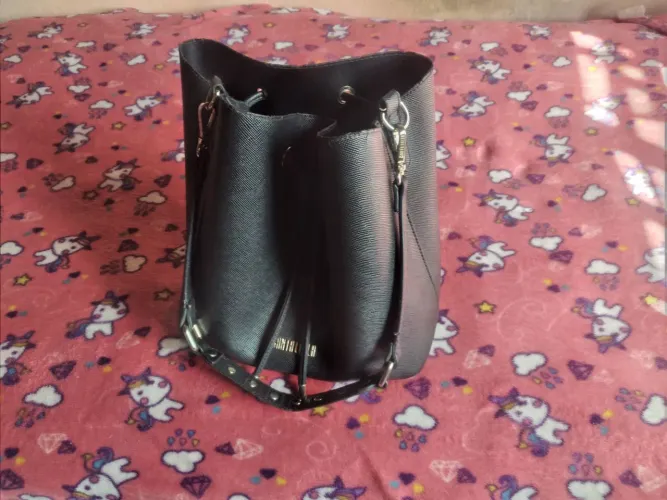 Bolsa de ombro santa Lolla nova