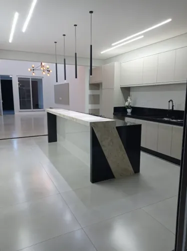 Casa recem construida com 3 dormitórios sendo uma suite - Residencial Fazenda Itapema