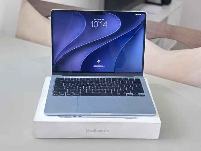 Macbook air M4 13.6?
