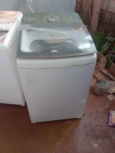 Máquina 12 kg funcionando tudo entrego 800