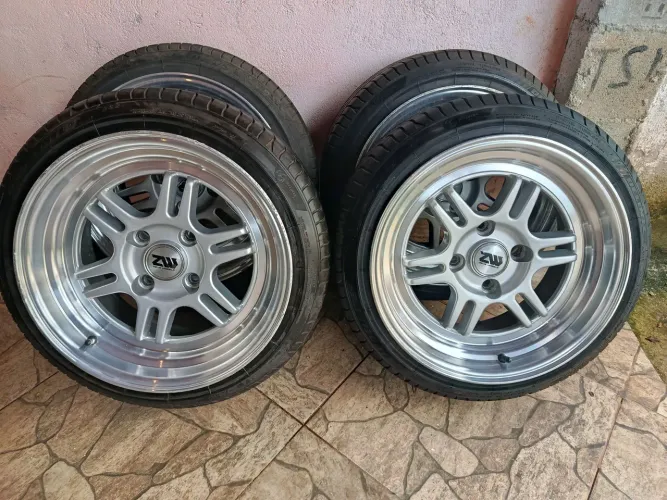 Rodas Zeus RPF1 Tala 8 R15 + Pneus Delinte 165/50 (Jogo Completo)