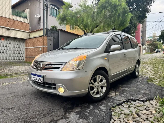 Nissan Livina Grand SL 1.8 16V Flex Fuel Aut. 2014