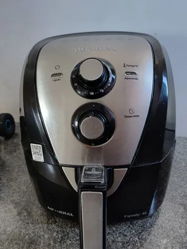 Fritadeira Elétrica Mondial Air Fryer Famyli - 4L 110v