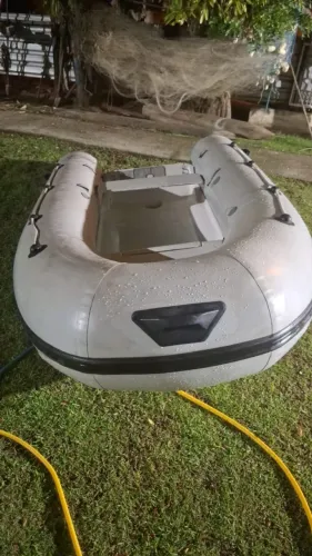 BOTE INFLÁVEL + MOTOR MERCURY 3.3HP