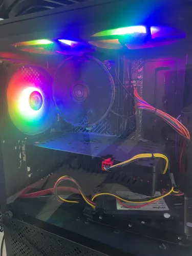 CPU RYZEN 3200g 16 gb ram ddr4 rx 580 8gb