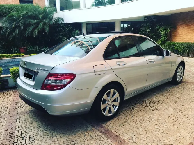 Mercedes-Benz C-180 Kompressor Classic 1.6 16V Aut. 2011