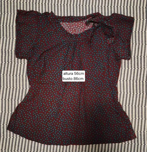 Blusa acinturada em viscose