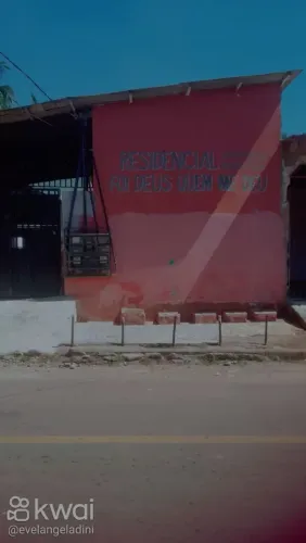 Aluga-se dois apartamentos