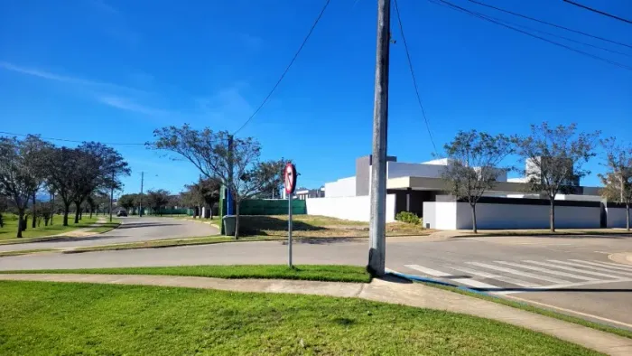 TERRENO À VENDA - ALPHAVILLE 1- 375M²