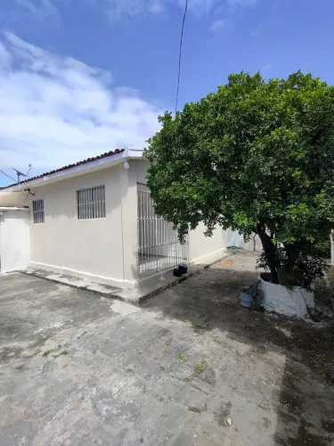 Alugo casa solta em mangabeira