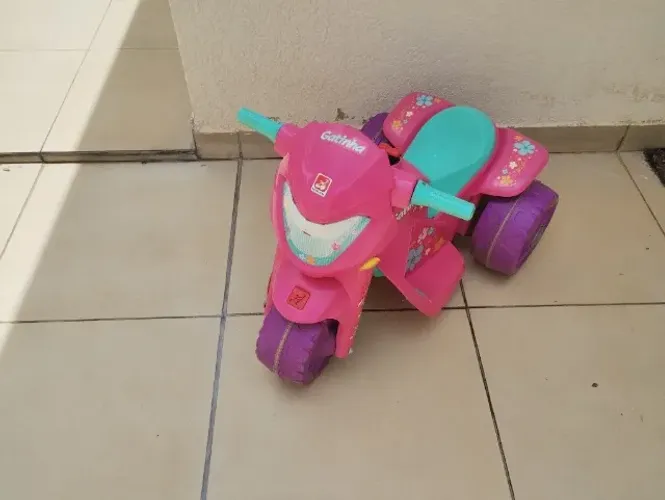 Motinha elétrica infantil