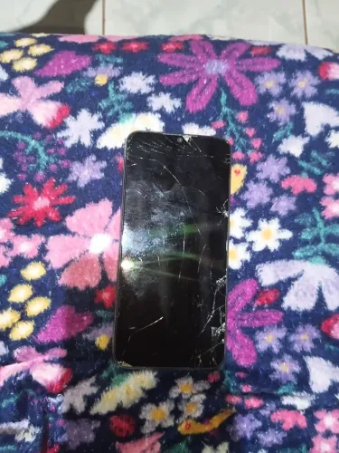 XIAOMI REDMI NOTE 9, USADO E QUEBRADO. PARA RETIRADA DE PEÇAS.