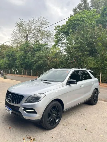 Mercedes-Benz ML-350 Sport CGI 3.5 V6 306cv 4X4 Aut. 2013