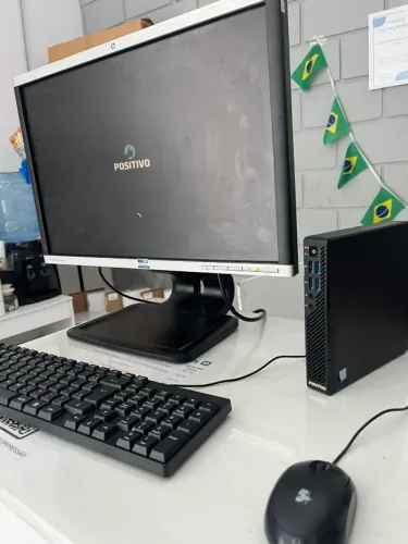 Kit Monitor, Desktop Mini Positivo Intel I5 G6 8Gb memória e 120Gb SSD, teclado e mouse