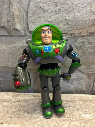 boneco buzz lightyear hasbro toy story