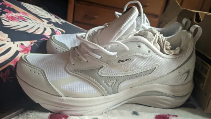 Vendo tênis da Mizuno suteki 37 feminino
