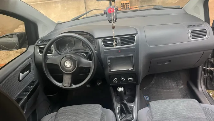 Volkswagen Fox 1.0 MI Total Flex 8V 5P 2011
