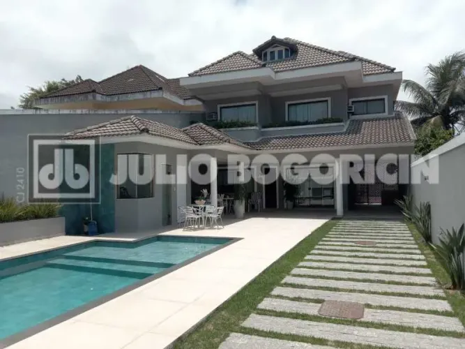JBB67203 Barra da Tijuca Casa Triplex 4 Suítes Piscina Sauna Churrasqueira Venda Julio Bog