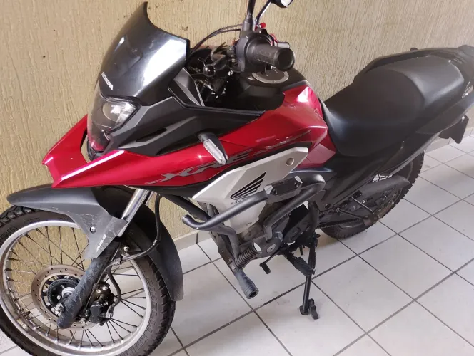 Vendo moto XRE