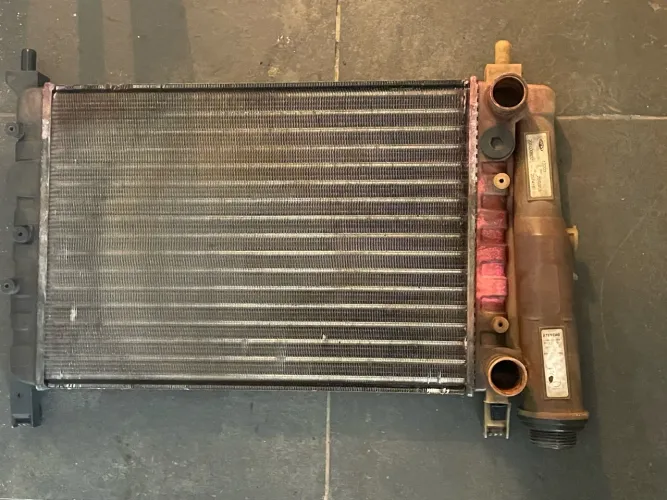 Radiador Original Fiat Uno Usado
