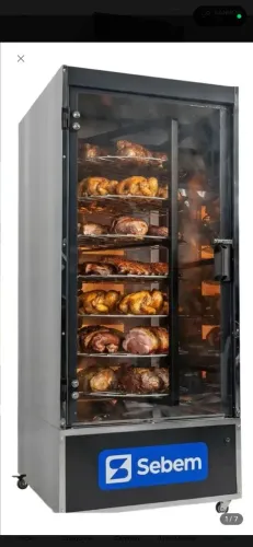 Máquina de assar carne e frango