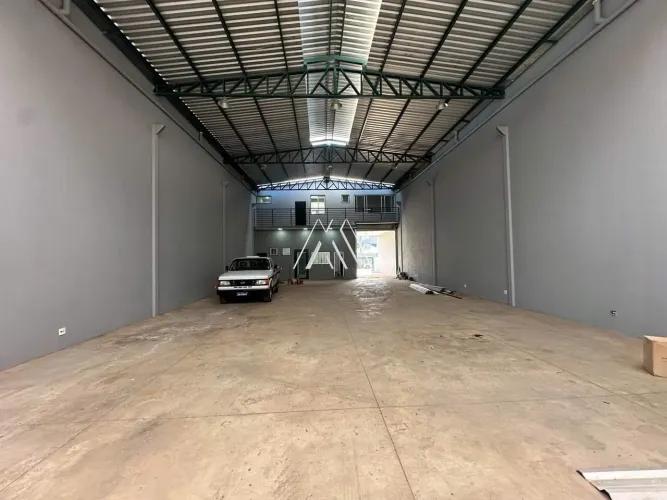 Galpão 400 m² para alugar na Alaita em Itaúna/MG