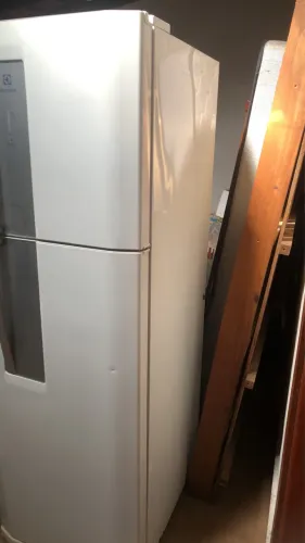 GELADEIRA ELECTROLUX VOLT 110$/ 1600$