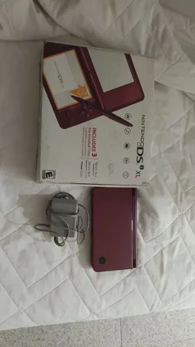 Nintendo dsi xl- com o sd card já desbloqueado 