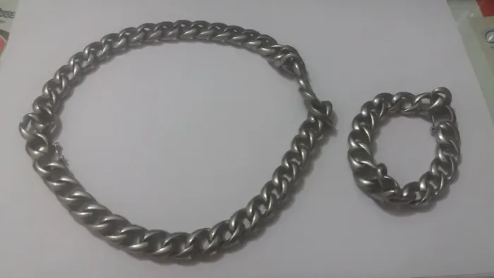 Corrente e Pulseira em Aço Cirúrgico ( NÃO ENFERRUJA NUNCA__ Grossa e Pesada _ Contato 81 