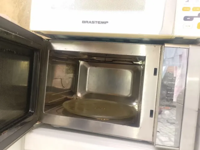 Microondas Electrolux de leds azuis com grill e prato inox garantia de 90 dias