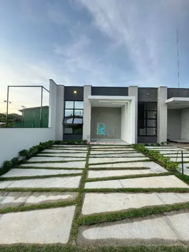 Casa com 2 dormitórios à venda, 76 m² por R$ 310.000,00 - Parques das Flores - Aquiraz/CE