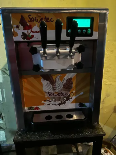 Máquina de sorvete sorvetec 3 sabores 