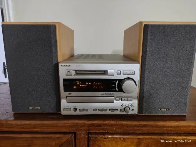 MiniSystem ONKYO - FR-V3 - Japonês - Com MD/CD/FM/AM e caixas.