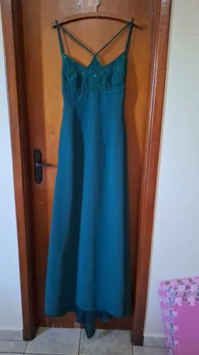 Vestido de Festa Longo Verde Petróleo Bordado - Elegante e Sofisticado