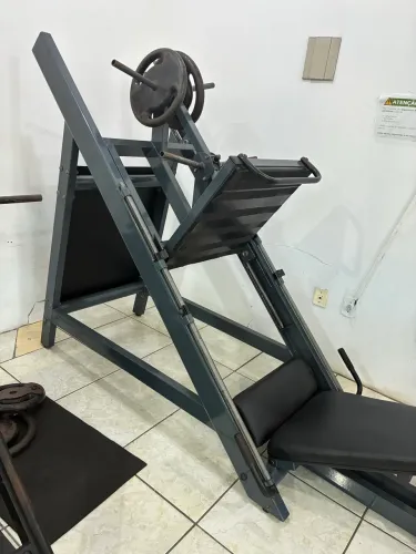 Leg press