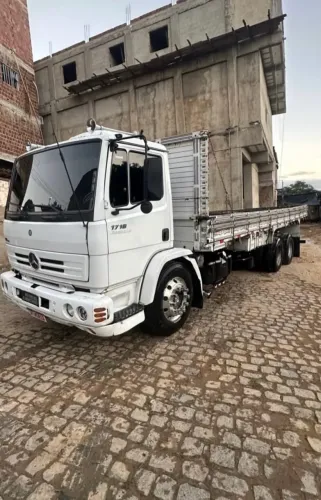 Mercedes 1718