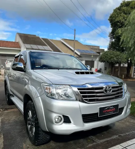 Toyota Hilux CD SRV D4-d 4X4 3.0 TDI Diesel AUT 2015
