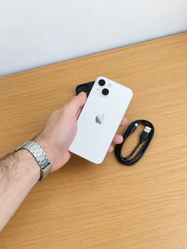 iPhone 13 128GB Branco | Excelente Estado | 81% Bateria | Pix ou Cartão