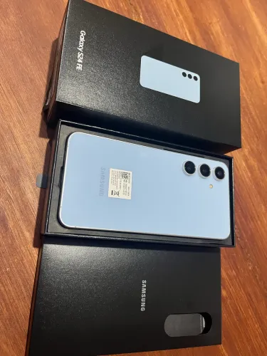Samsung Galaxy S24 FE 128GB Azul - Impecável + Nota Fiscal e Garantia até 10/2026