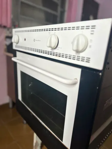 Forno de embutir a gás General Electric - Excelente Estado